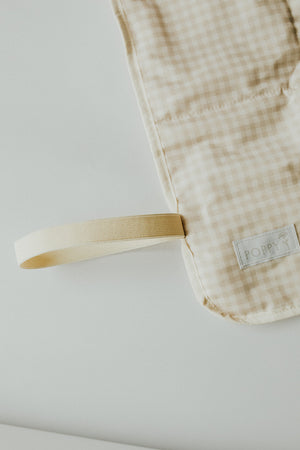 Wipe-clean changing mat (Gingham)
